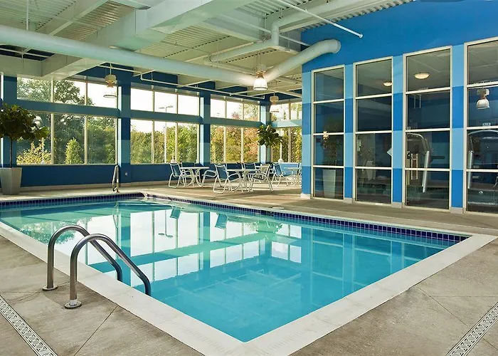 Express Airport Easton 4* Columbus