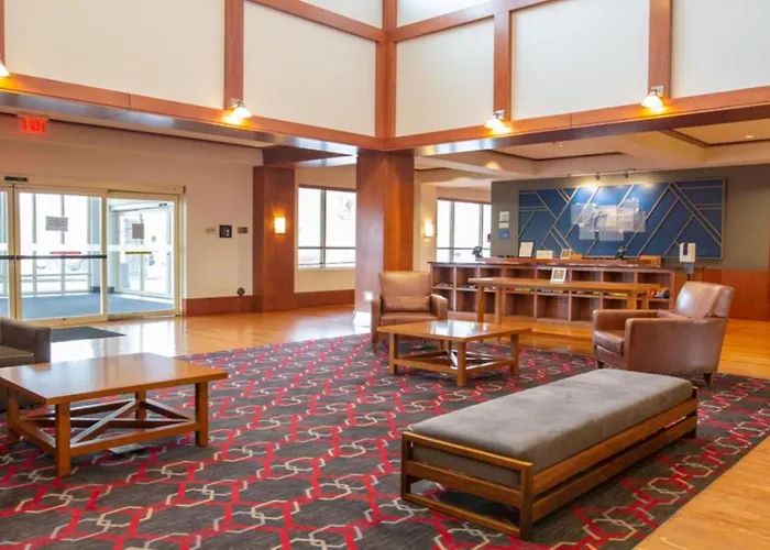 Express Airport Easton Hotel