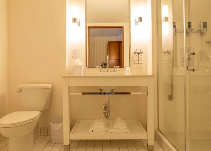 Hotel Express Airport Easton