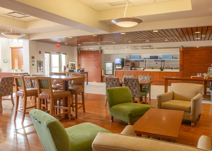 Express Airport Easton Hotel