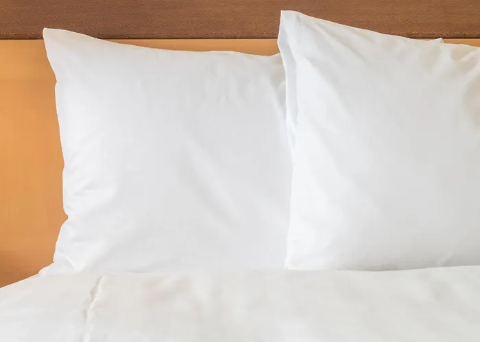 Hotel Express Airport Easton